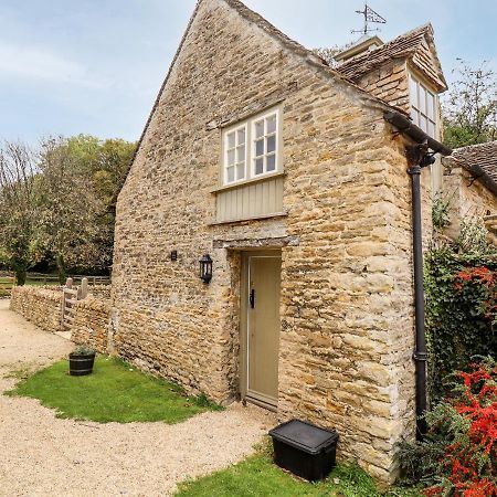 The Clock Tower Villa South Cerney Exterior photo